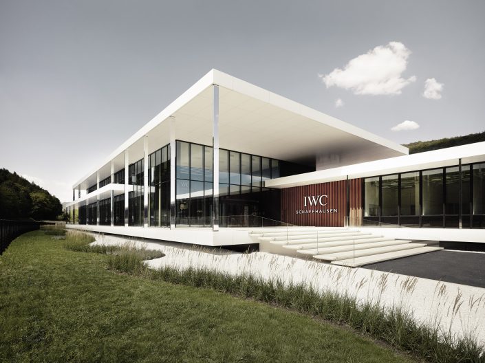 B33_IWC_01 IWC Manufakturzentrum, Aussenansicht