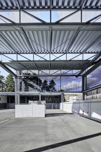 Wertstoffhof Morgenstelle, Blick in die offene S&uuml;dhalle