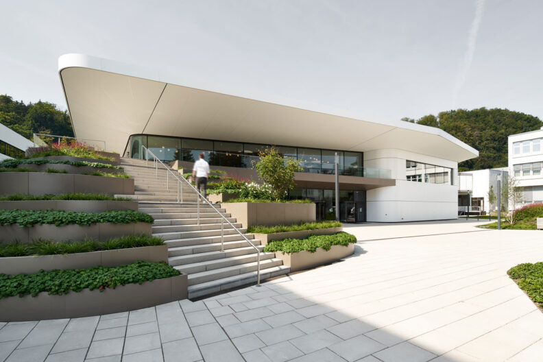 Au&szlig;enperspektive Neubau Forum Hartmann AG