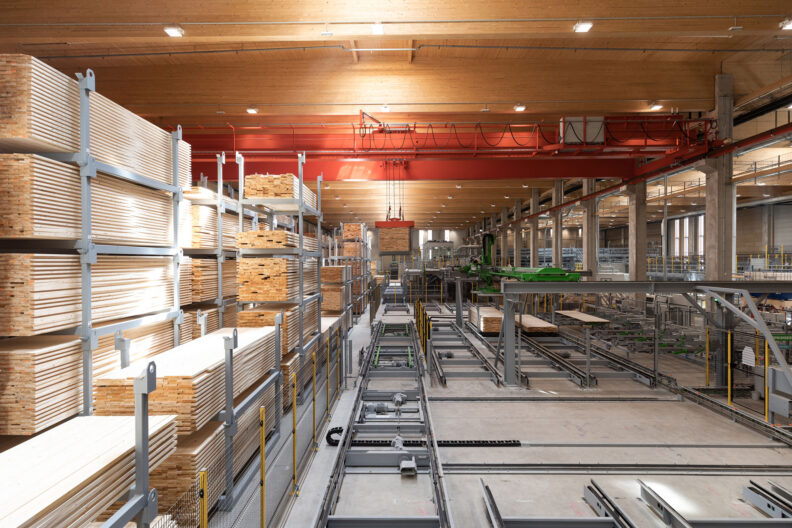 2022_B20_Theurl-056 Innenperspektive Holzlager der THEURL Austrian Premium Timber
