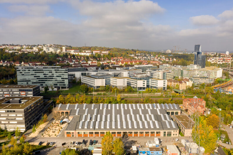 2022_B26_13-Wagenhallen-Stuttgart-Daniel-Stauch Überflugaußenperspektive Wagenhallen Stuttgart