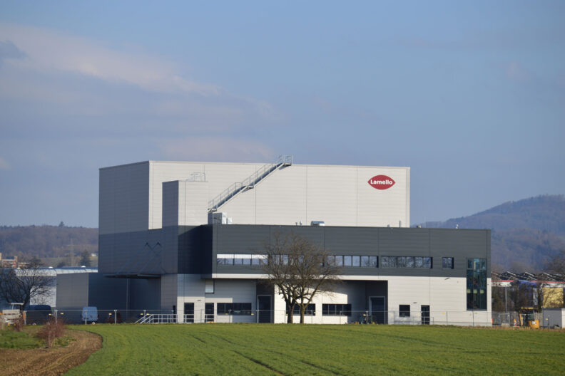 Au&szlig;enperspektive Neubau Logistik- und Lagergeb&auml;ude