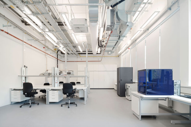 Halle f&uuml;r optische Messsysteme Fraunhofer-Institut f&uuml;r Integrierte Schaltungen IIS Dresden, Neubau Institutsgeb&auml;ude EAS